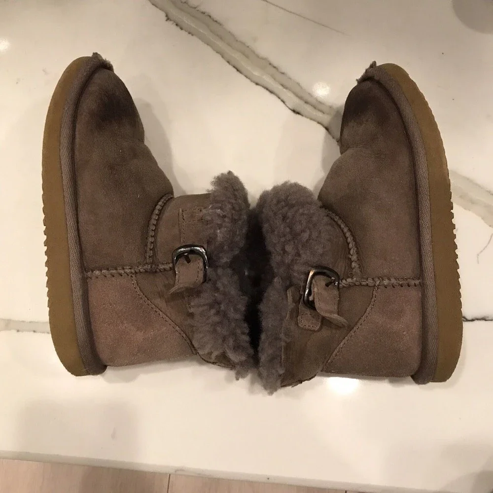 Members Mark sheepskin Fur wool suede leather boots toddlers 12 girls